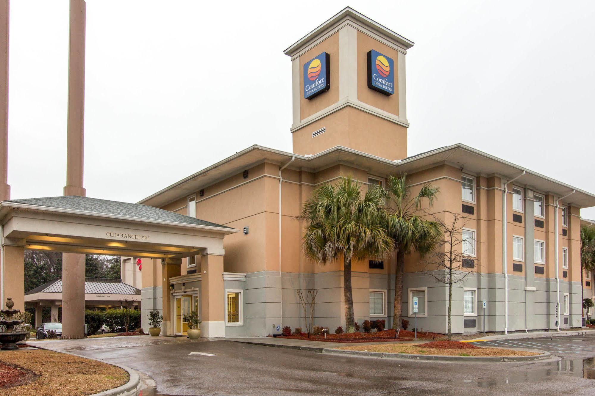 Comfort Inn & Suites Airport Convention Center North Charleston Exterior photo